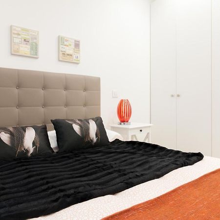 For You Rentals New Design Apartment Temporal Puerta Del Sol Pre10C Madrid Eksteriør bilde