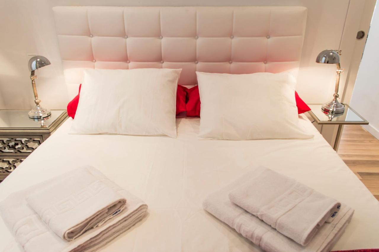 For You Rentals New Design Apartment Temporal Puerta Del Sol Pre10C Madrid Eksteriør bilde