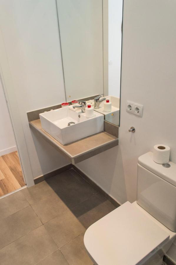 For You Rentals New Design Apartment Temporal Puerta Del Sol Pre10C Madrid Eksteriør bilde