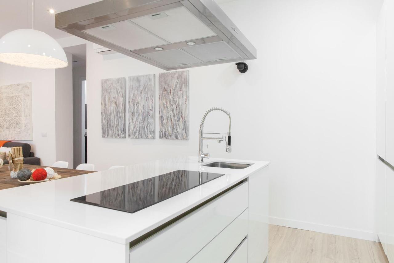 For You Rentals New Design Apartment Temporal Puerta Del Sol Pre10C Madrid Eksteriør bilde