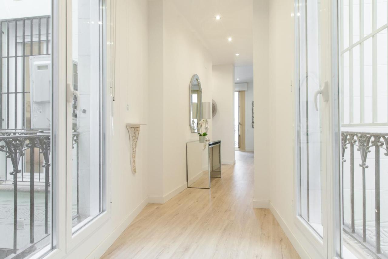 For You Rentals New Design Apartment Temporal Puerta Del Sol Pre10C Madrid Eksteriør bilde