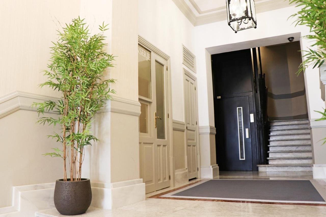 For You Rentals New Design Apartment Temporal Puerta Del Sol Pre10C Madrid Eksteriør bilde